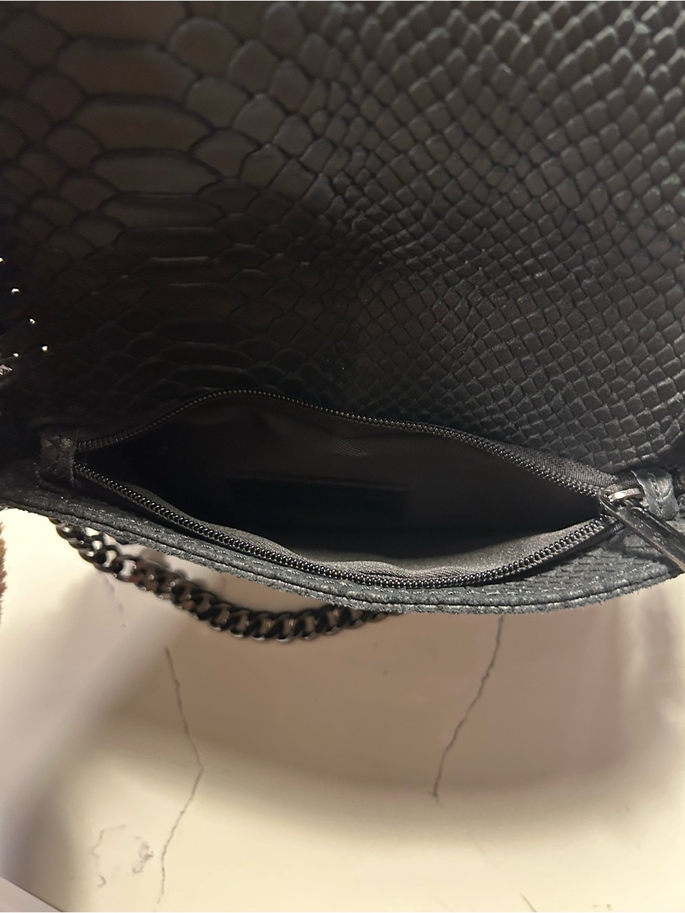 Black Crossbody Bag Genuine Leather (looks like Stella McCartney) - Picture 8 of 11